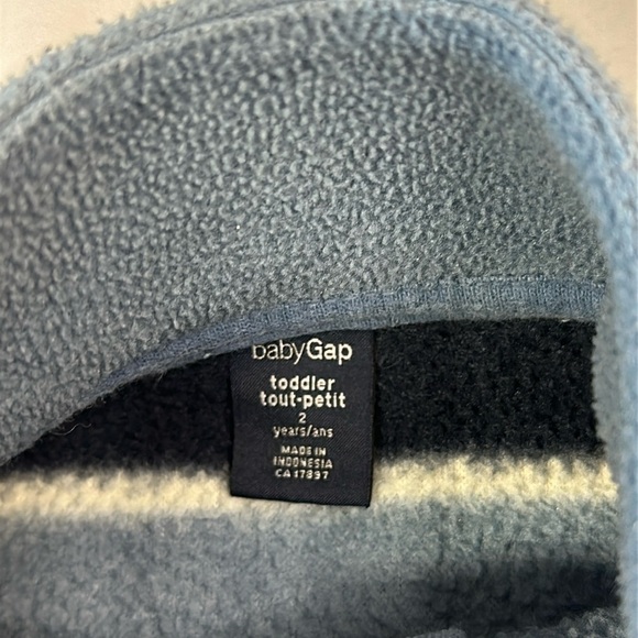 GAP pullover 1/4 zip fleece sweater. Size 2 - Picture 2 of 4